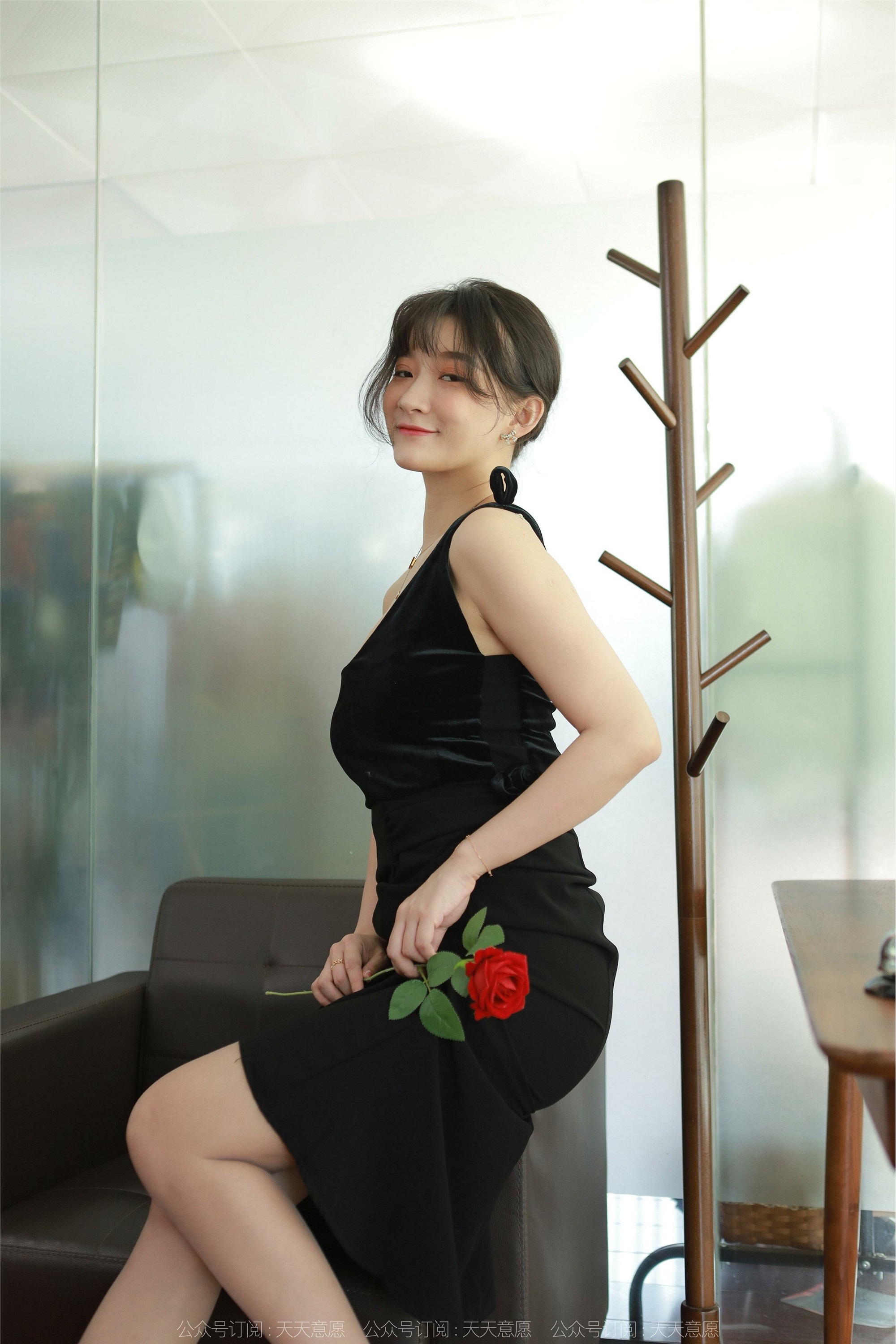 IESS异思趣向  2022.08.10 丝享家 1173：秋秋《姓感红玫瑰》